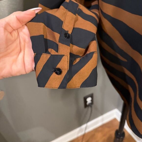 Worthington Animal Print Button Down Blouse Tie Neck Black Brown Striped - Picture 7 of 10